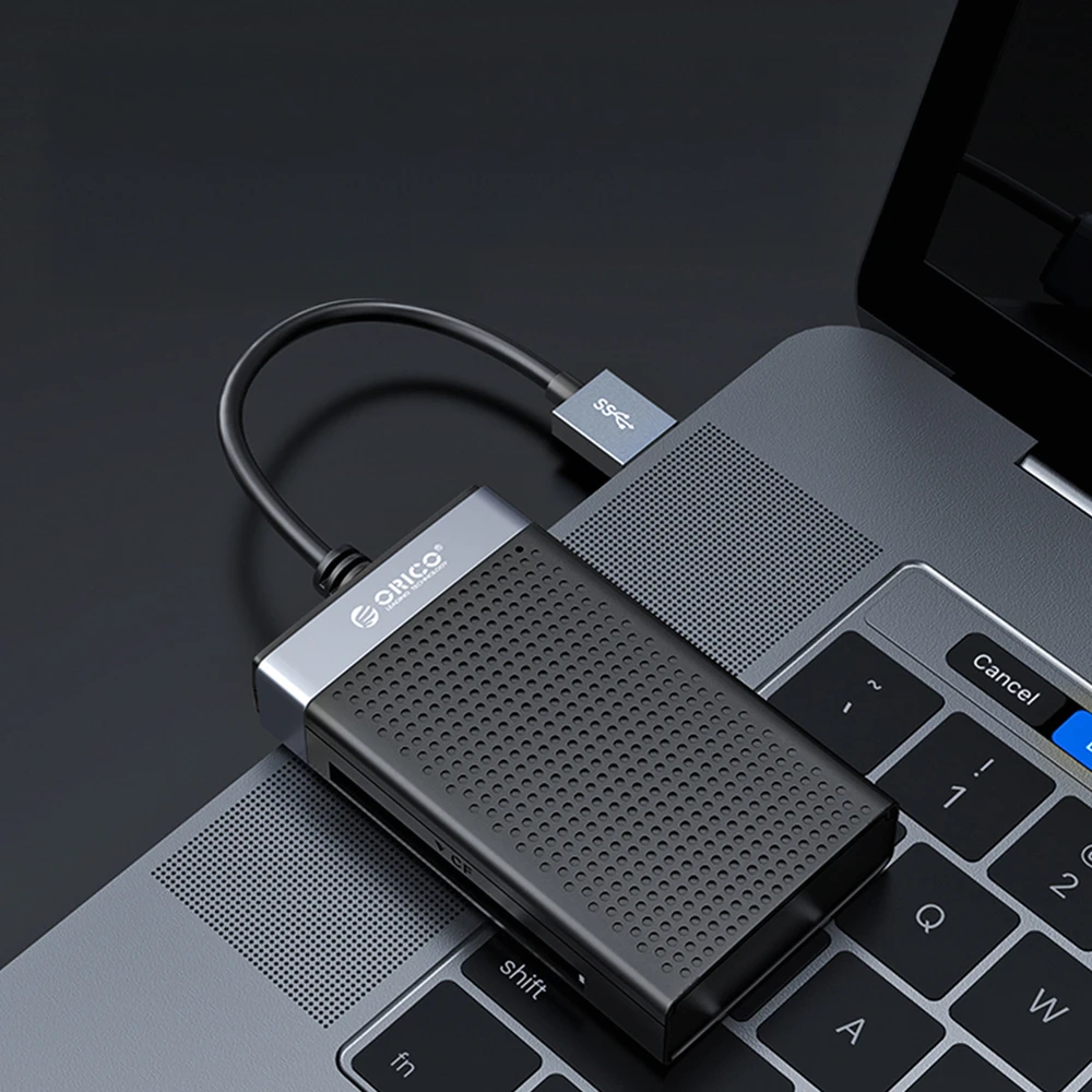 Orico CL4D-A3 USB-A 3.0 SD Micro SD CF MS 5 Gb/s atminties kortelių skaitytuvas - Juodas ir Sidabrinis