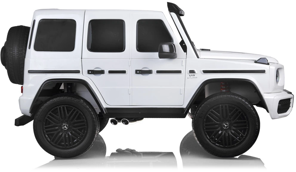 Jokomisiada Baterijomis varomas automobilis Mercedes G klasės 63 AMG 4x4 Panelinis radijas 2 asmenims PA0309