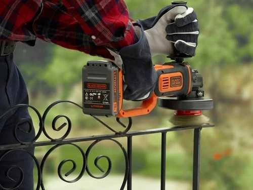 Kampinis šlifuoklis Black & Decker BCG720N-XJ (be akumuliatoriaus ir kroviklio)