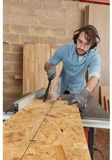 Black & Decker stalinis pjūklas medienai BES720-QS 1800W 250mm