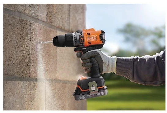 Black & Decker Juodas & Decker BLD683XN-XJ drill 1800 RPM 1kg Juodas, Oranžinis