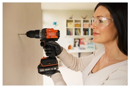 Black & Decker Juodas & Decker BLD683XN-XJ drill 1800 RPM 1kg Juodas, Oranžinis