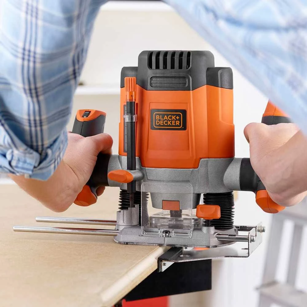 Black & Decker Elektrinė freza KW1200EKA 1200W, lagaminas + 6 frezavimo antgaliai