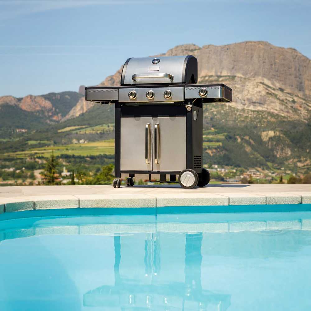 Black & Decker juodas+decker Juodas & Decker BXOG12950E gas grill, 3 burners