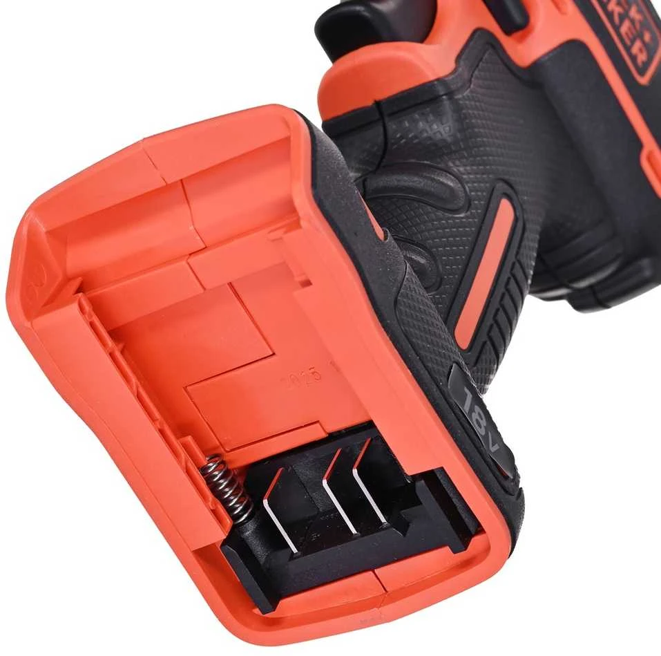 Akumuliatorinis gręžtuvas-suktuvas Black & Decker BDCDC18BAFC + 2x1.5Ah + antgalių rinkinys