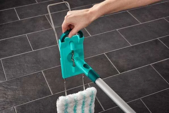 Leifheit grindų šepetys Profi MicroDuo 55045 