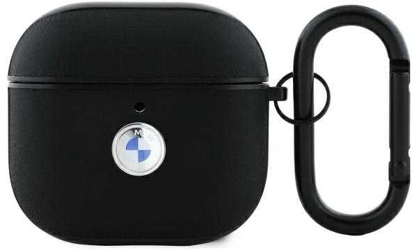 BMW BMA4SSLBK AirPods 4 dėklas, juodas, natūralios odos, su sidabro spalvos logotipu