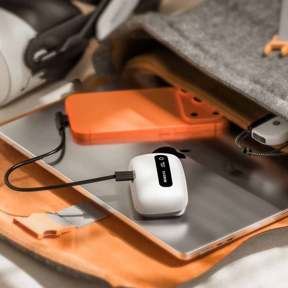 BoboVR BM60-1 6500 mAh baterija BoboVR M3 Pro+ ir BoboVR M3 su įkrovimo stotele - Baltas