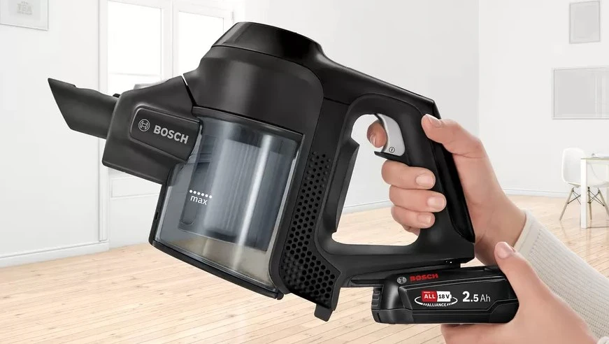 Bosch BBS611BSC Serie | 6 įkraunamasis dulkių siurblys Unlimited, Juodas