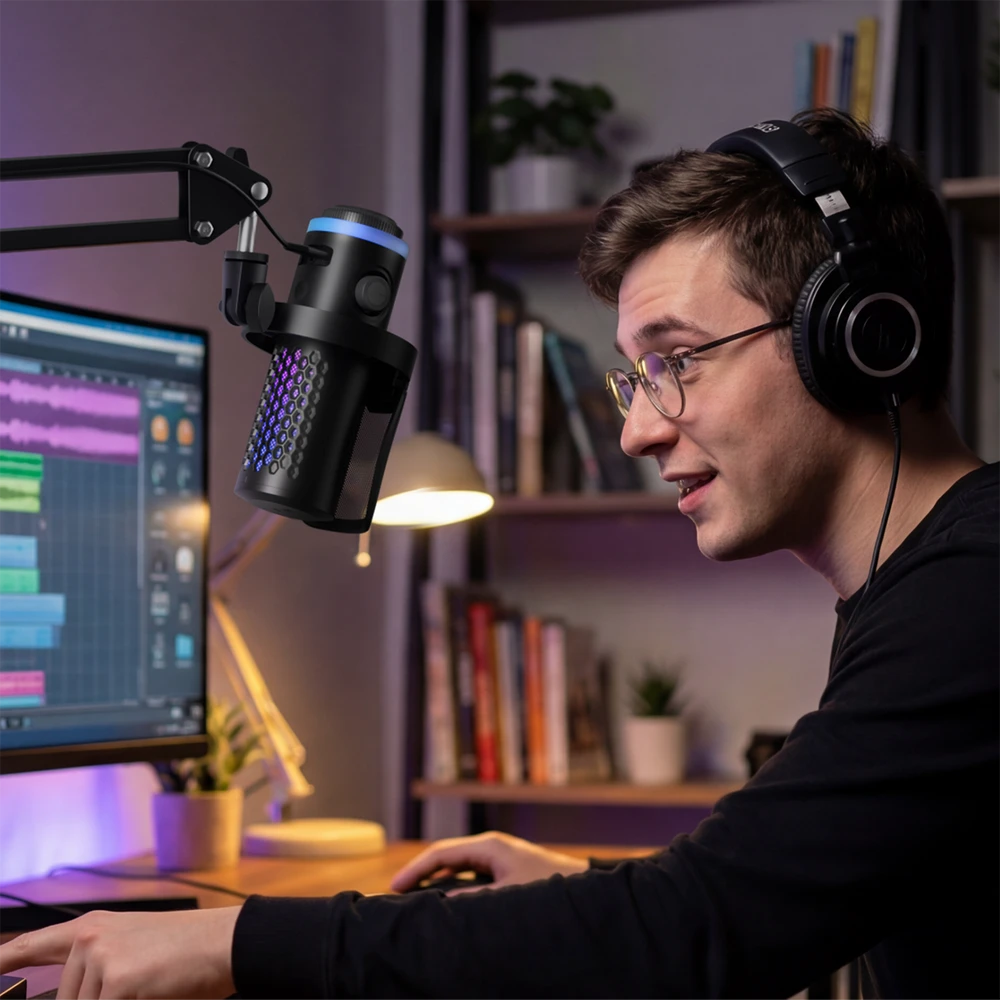 BOYA CastMic G40B laidinis žaidimų mikrofonas su laikikliu, USB-C - Juodas