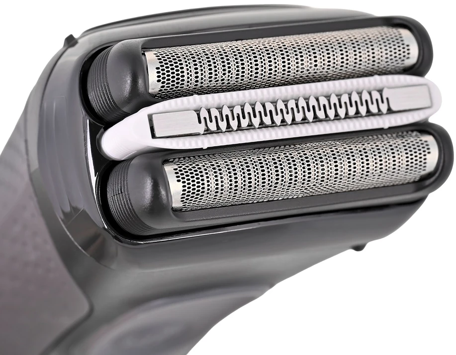 Barzdaskutė Braun Series 3+ 3000BT, juoda