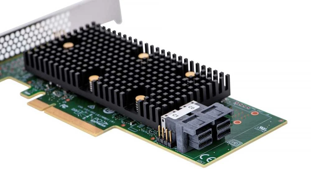 Broadcom MegaRAID 9440-8i RAID controller PCI Express x8 3.1 12 Gbit/s