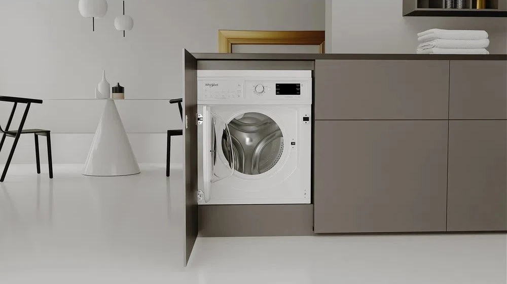 Įmontuojama skalbimo mašina Whirlpool BI WMWG 81485 EN 8kg (Pažeista pakuotė)