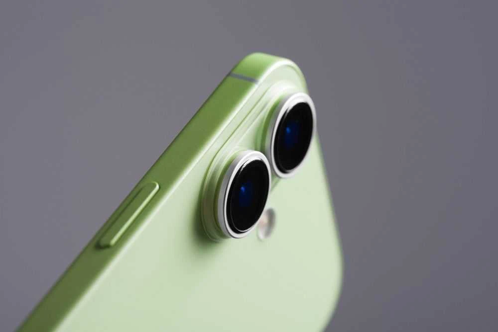 Grūdinto stiklo kameros objektyvas iPhone 17 Forcell Premium light žalias