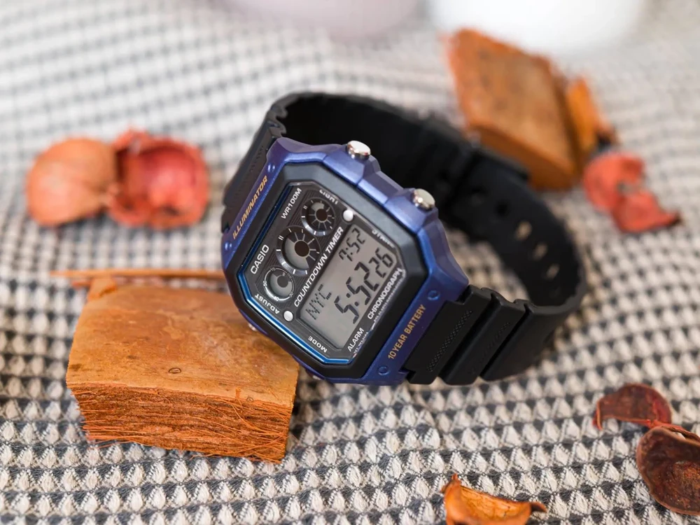 Laikrodis Casio AE-1300WH-2AVEF
