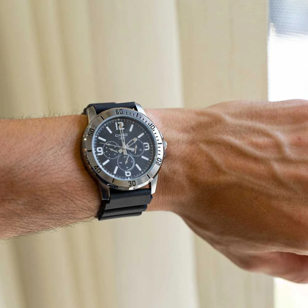 Vyriškas laikrodis CASIO MTP-VD300-1B + BOX