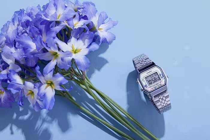 Moteriškas laikrodis CASIO Collection Retro LA680WA-4CDF