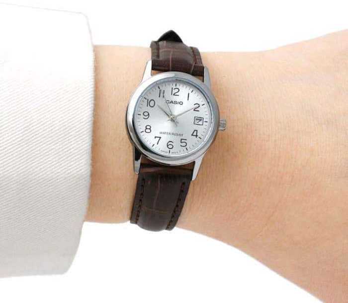 CASIO LTP-V002L-7B2UDF moteriškas laikrodis (zd584i) + dėžutė