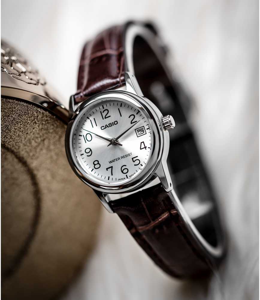 CASIO LTP-V002L-7B2UDF moteriškas laikrodis (zd584i) + dėžutė