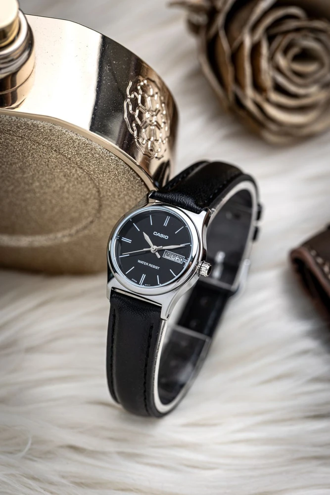 Laikrodis moterims CASIO LTP-V006L-1B2 (zd576b) + dėžutė