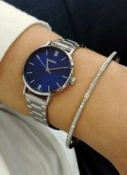 Casio LTP-VT02D-2A moteriškas laikrodis + dėžutė