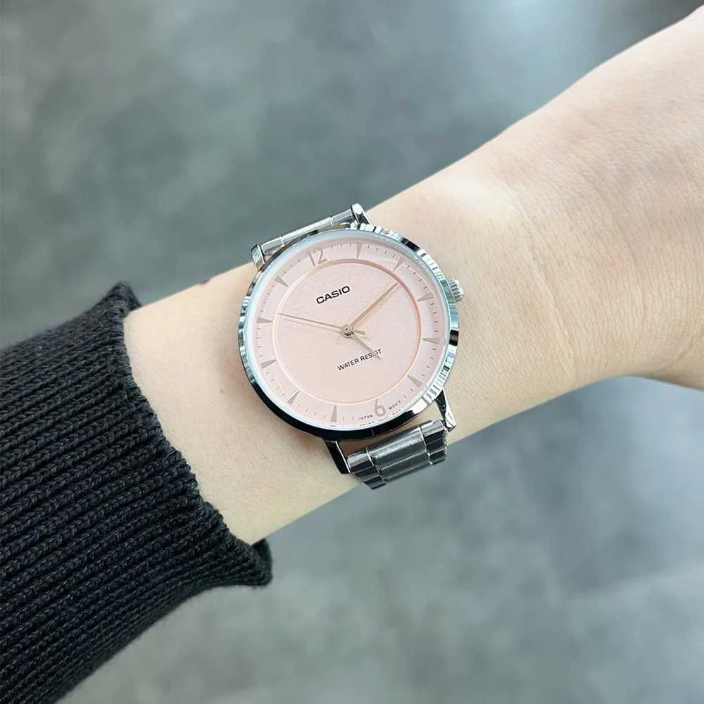 CASIO LTP-VT04D-4A moteriškas laikrodis (zd659c) + dėžutė