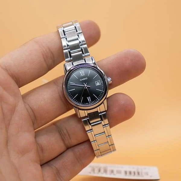 Casio moteriškas laikrodis LTP-V002D-1B3UDF + dėžutė