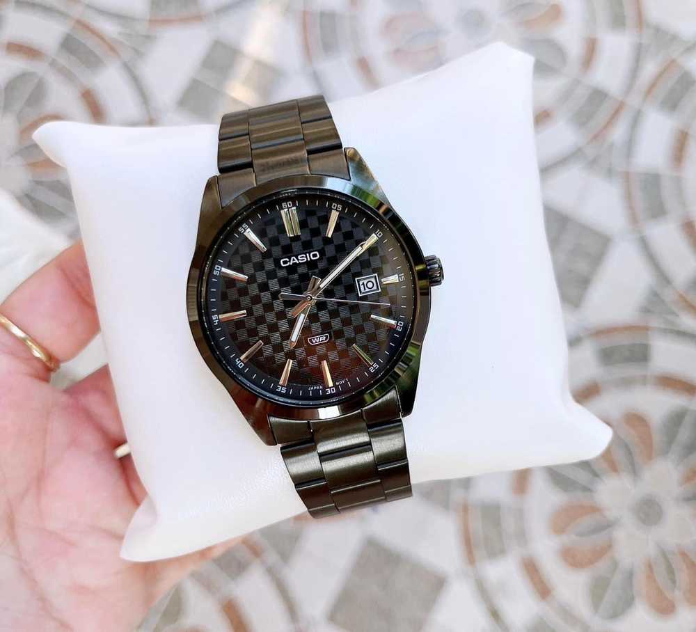 CASIO MTP-VD03B-1A VYRIŠKAS LAIKRODIS + DĖŽUTĖ