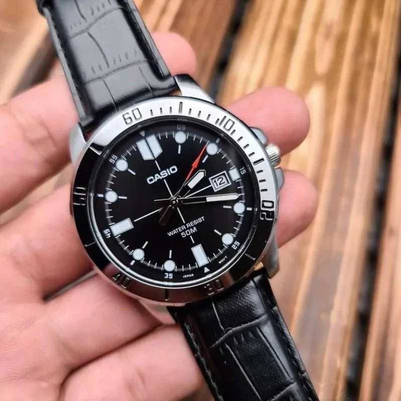 Casio vyriškas laikrodis MTP-VD01L-1EV + dėžutė