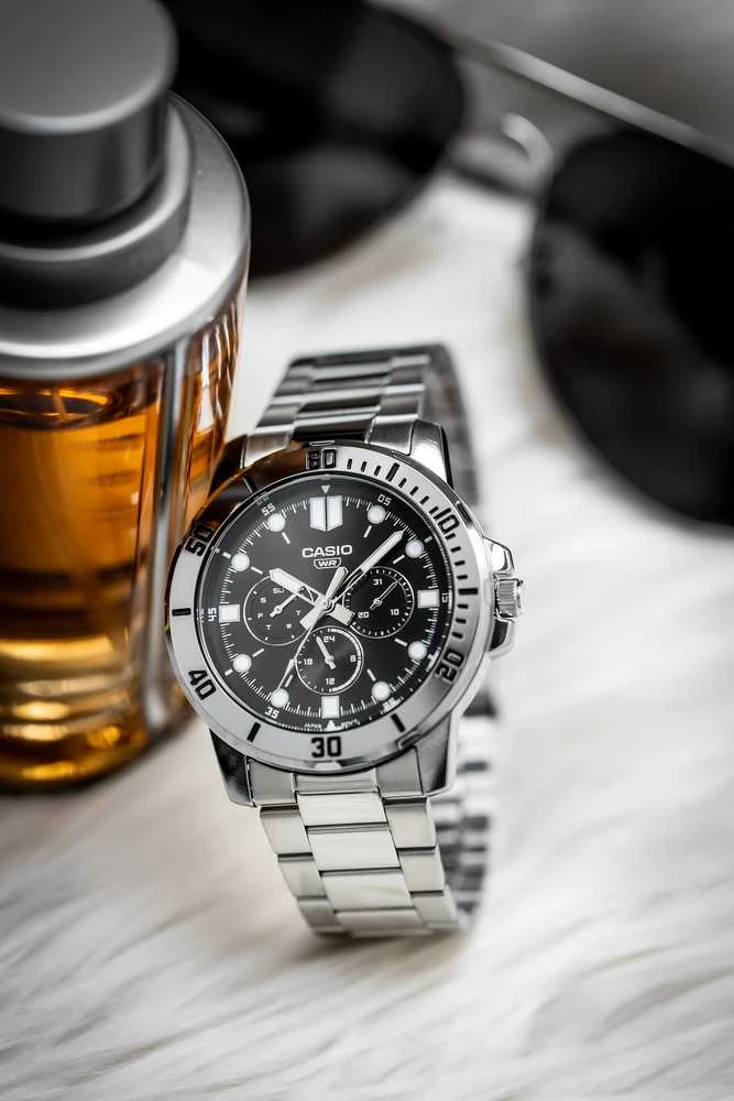 CASIO VYRIŠKAS LAIKRODIS MTP-VD300D-1E (zd268a) + DĖŽUTĖ
