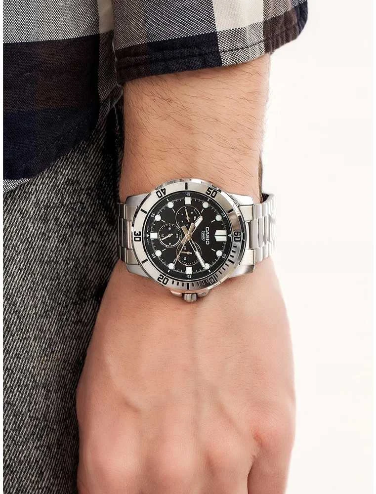 CASIO VYRIŠKAS LAIKRODIS MTP-VD300D-1E (zd268a) + DĖŽUTĖ