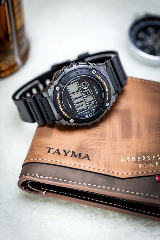 Casio vyriškas laikrodis W-216H-1BVDF + dėžutė