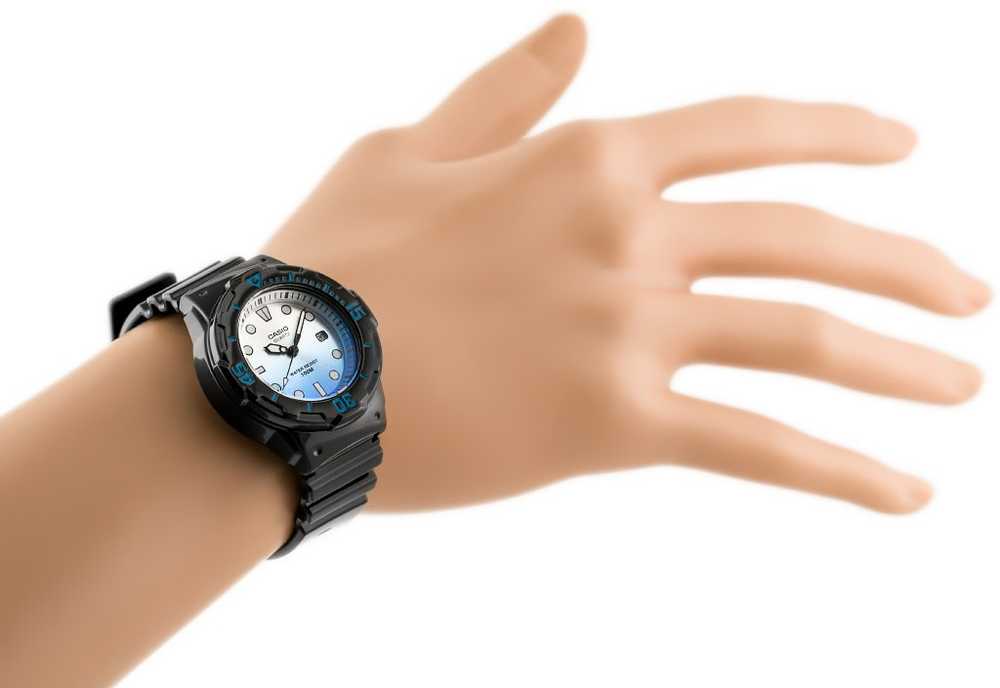 Laikrodis CASIO WOMEN'S WATCH LRW-200H 2EV (zd557e) + BOX