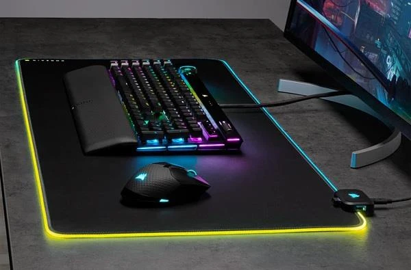 Kilimėlis Corsair MM700 RGB Extended