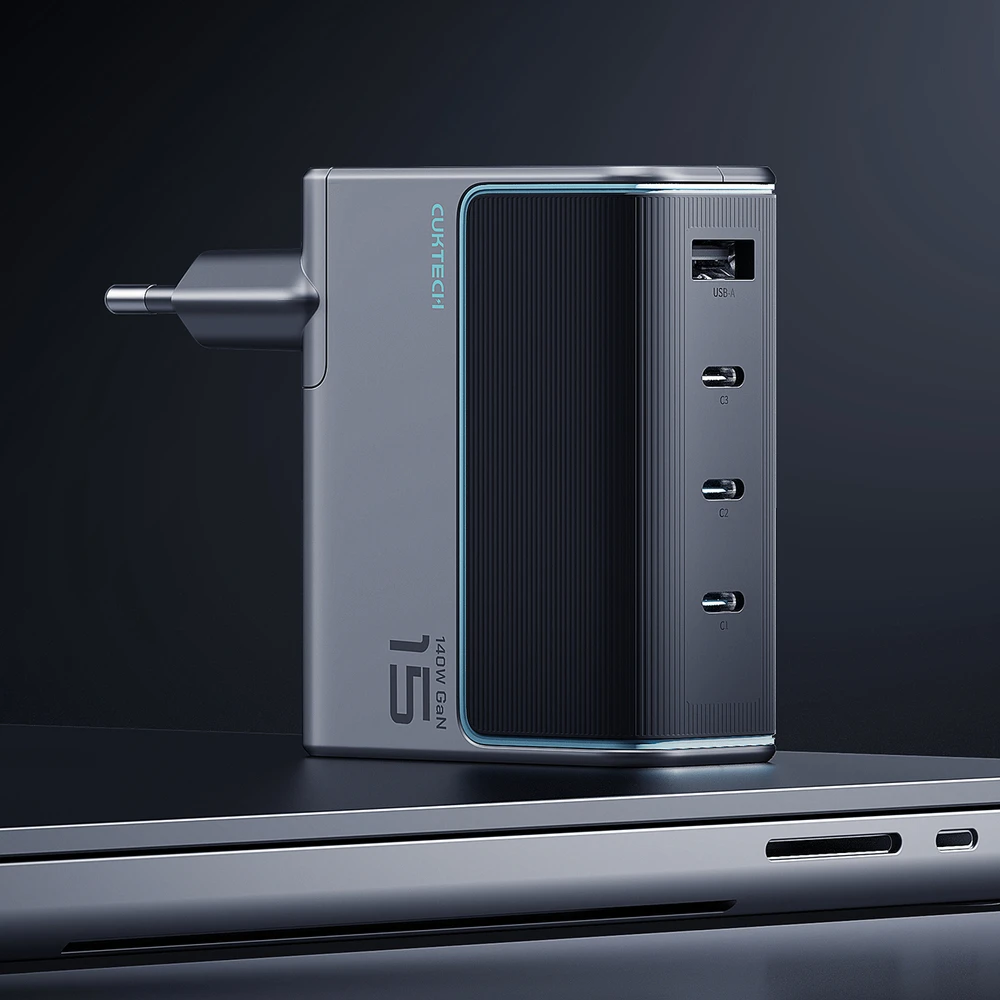 Cuktech AD1404UEU 140W GaN 3x USB-C + USB-A sieninis įkroviklis su USB-C laidu – pilkas