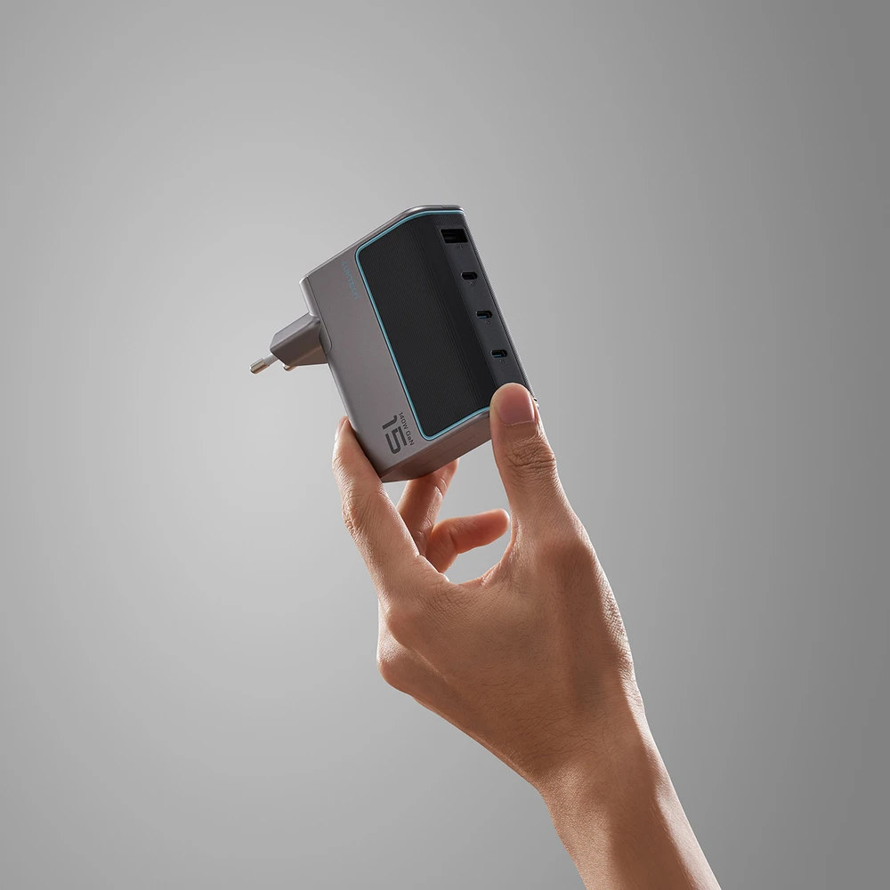 Cuktech AD1404UEU 140W GaN 3x USB-C + USB-A sieninis įkroviklis su USB-C laidu – pilkas