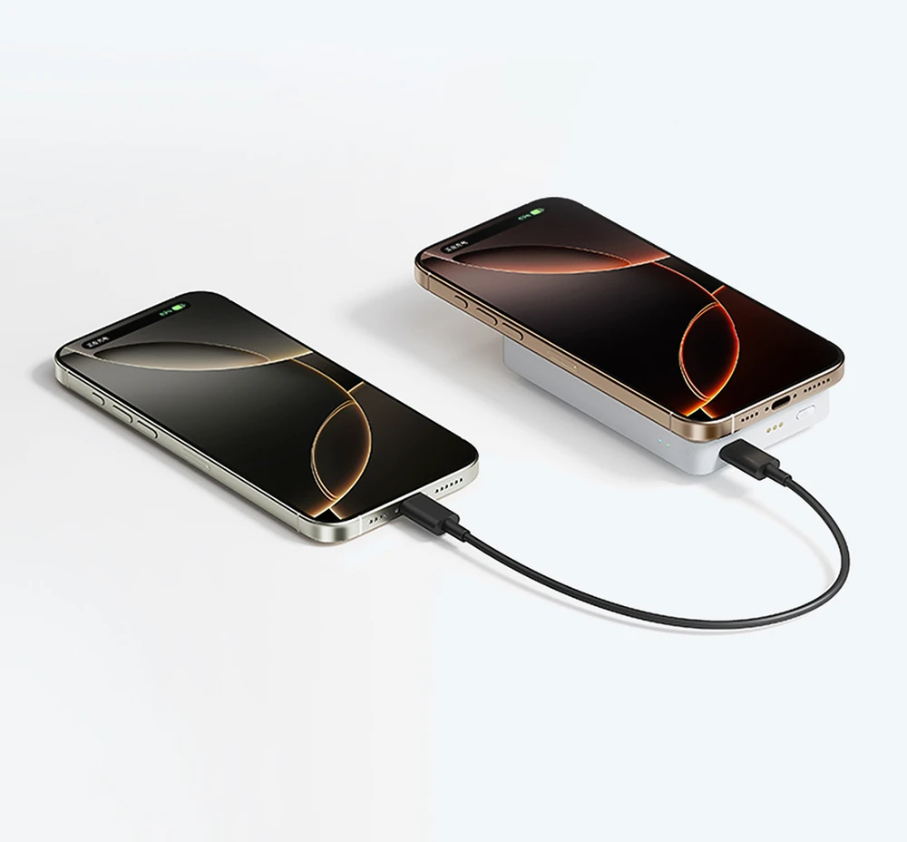 Cuktech WPB100N 20W 10000mAh magnetinė išorinė baterija su stovu – balta