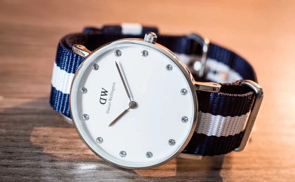 Laikrodis DANIEL WELLINGTON Glasgow Sidabrinis Ladies' Watch DW00100082 + BOX