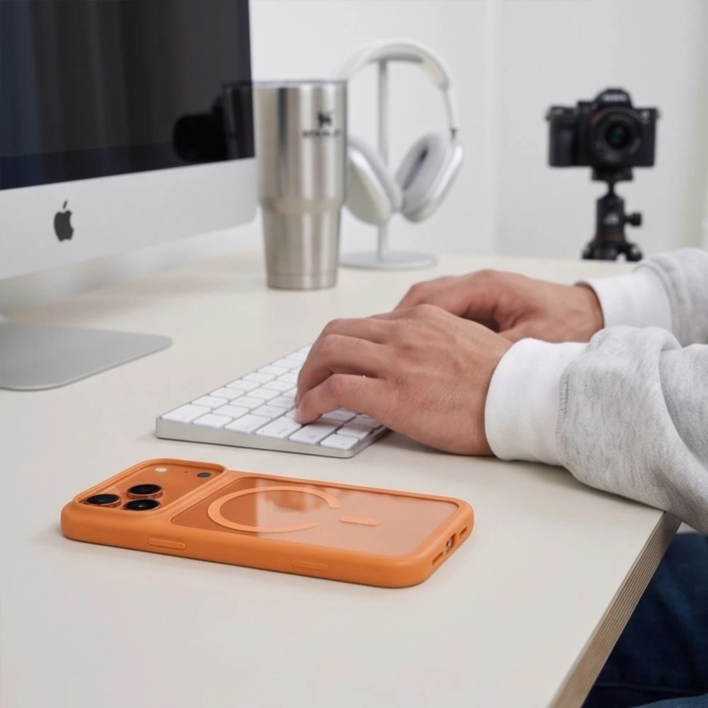 Tech-Protect MagOne CC MagSafe + grūdintas stiklas, 2 vnt. dėklas iPhone 18 Pro / 17 Pro – permatomas oranžinis