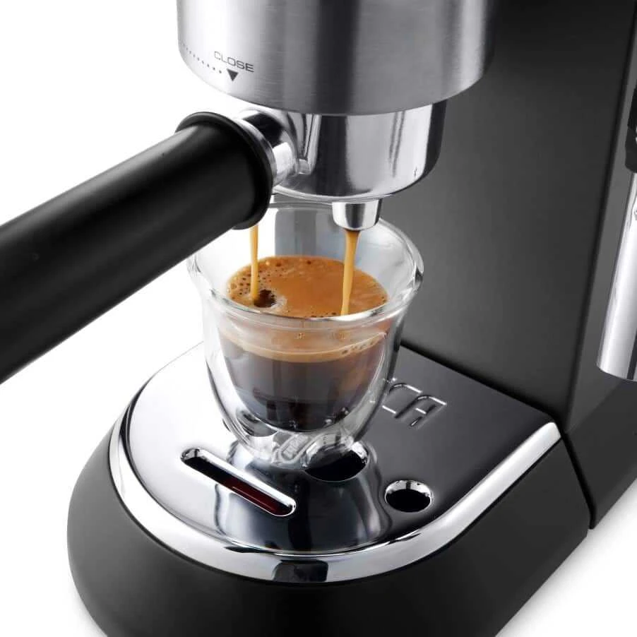 Kavos aparatas DeLonghi Dedica Style EC685.BK, Juodas