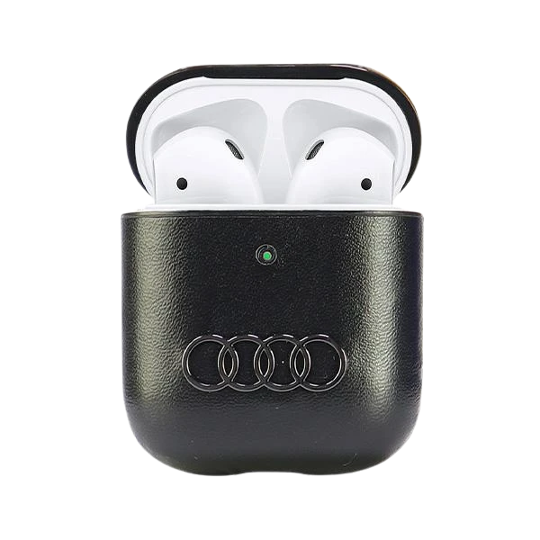 Apple AirPods 1 / 2 Audi Leather Big Logo Cover (AU-AP-GT/D3-BK) dėklas ausinėms juodos spalvos aprašymas - Prekės nuotrauka Apple AirPods 1 / 2 Audi Leather Big Logo Cover (AU-AP-GT/D3-BK) dėklas ausinėms juodos spalvos aprašymas - Prekės nuotrauka