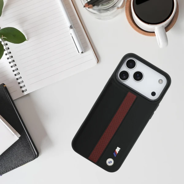 Dėklas BMW M Perskirtasated Stripe Logo MagSafe skirtas Apple iPhone 17 Pro Max raudonos spalvos aprašymas - Prekės nuotrauka Dėklas BMW M Perskirtasated Stripe Logo MagSafe skirtas Apple iPhone 17 Pro Max raudonos spalvos aprašymas - Prekės nuotrauka