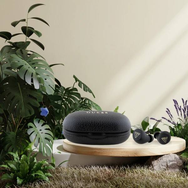 Guess ausinės Bluetooth GUTWSPGTSPSK TWS juodos spalvos Grained Classic Logo aprašymas - Prekės nuotrauka Guess ausinės Bluetooth GUTWSPGTSPSK TWS juodos spalvos Grained Classic Logo aprašymas - Prekės nuotrauka