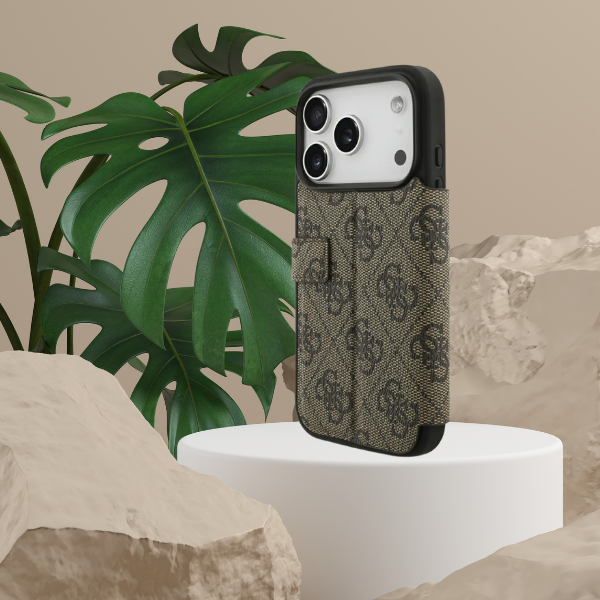 Dėklas Guess Book 4G Metal Logo Case for iPhone 18 Pro / 17 Pro - Brown aprašymas - Prekės nuotrauka