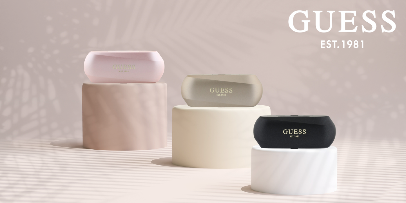 Guess ausinės Bluetooth GUTWSC2MCDSK TWS juodos spalvos Elongated Metalic Printed Logo aprašymas - Prekės nuotrauka Guess ausinės Bluetooth GUTWSC2MCDSK TWS juodos spalvos Elongated Metalic Printed Logo aprašymas - Prekės nuotrauka