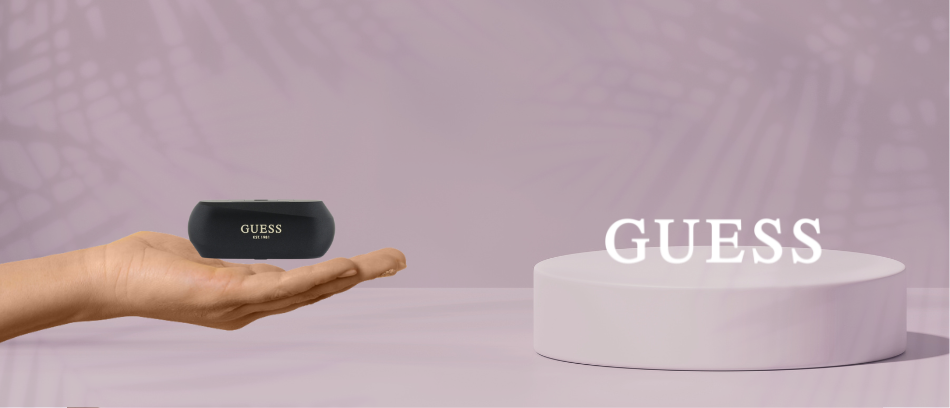 Guess ausinės Bluetooth GUTWSC2MCDSK TWS juodos spalvos Elongated Metalic Printed Logo aprašymas - Prekės nuotrauka Guess ausinės Bluetooth GUTWSC2MCDSK TWS juodos spalvos Elongated Metalic Printed Logo aprašymas - Prekės nuotrauka