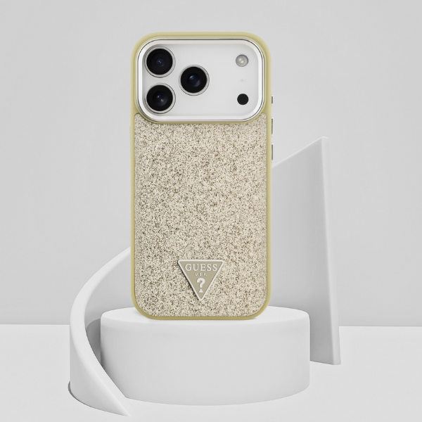 Dėklas „Guess“ blizgantis trikampio formos logotipas su „MagSafe“ dėklu, skirtu „iPhone 17 Pro“ – auksinis aprašymas - Prekės nuotrauka