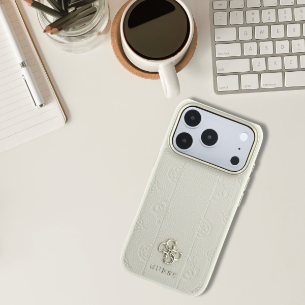 Guess Stripe Peony 4G Logo MagSafe dėklas, skirtas iPhone 18 Pro Max / 17 Pro Max – rusvai gelsvos spalvos aprašymas - Prekės nuotrauka
