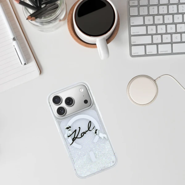 „Karl Lagerfeld“ skysto blizgučio „Karl Script“ logotipo „MagSafe“ dėklas, skirtas „iPhone 17 Pro“ – skaidrus aprašymas - Prekės nuotrauka