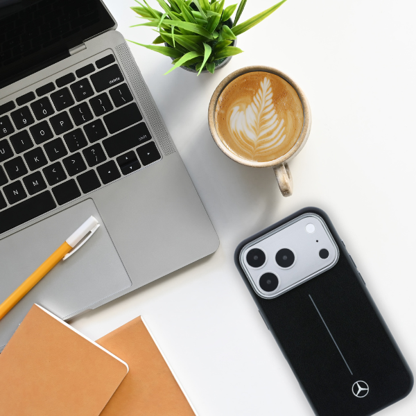 Dėklas Mercedes Leather Semi Wrap Iconic Line MagSafe Case for iPhone 18 Pro Max / 17 Pro Max - Juodas aprašymas - Prekės nuotrauka